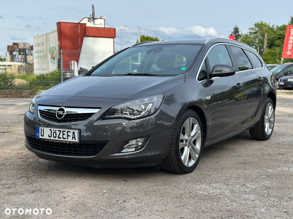 Opel Astra GTC 1.6 Turbo Innovation