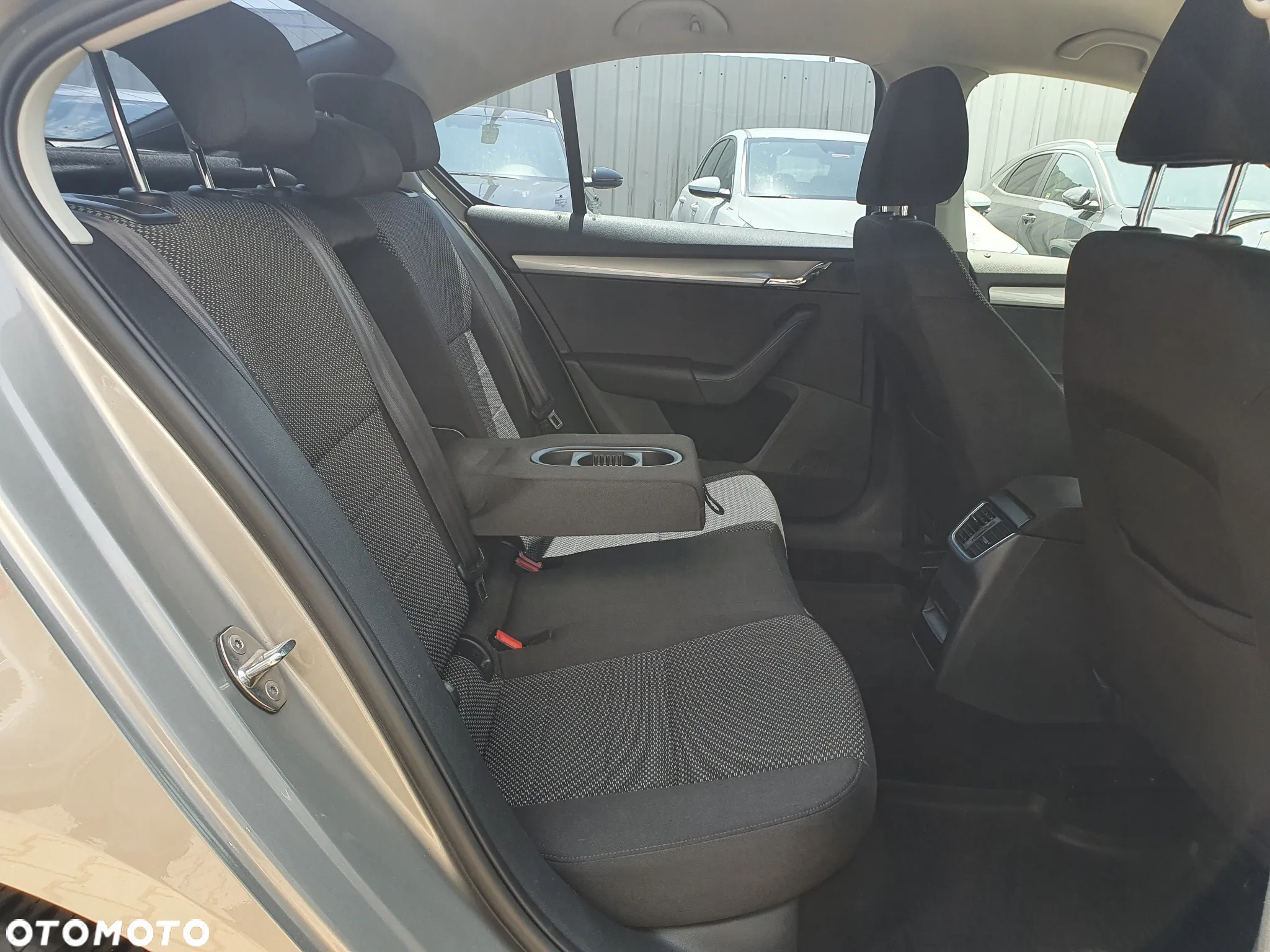 Skoda Octavia 1.4 TSI Ambition - 16