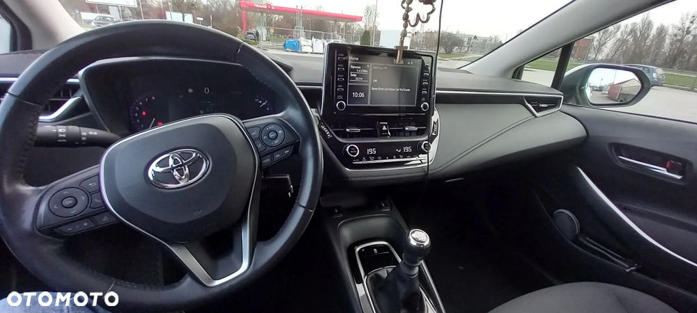 Toyota Corolla 1.6 Comfort - 17