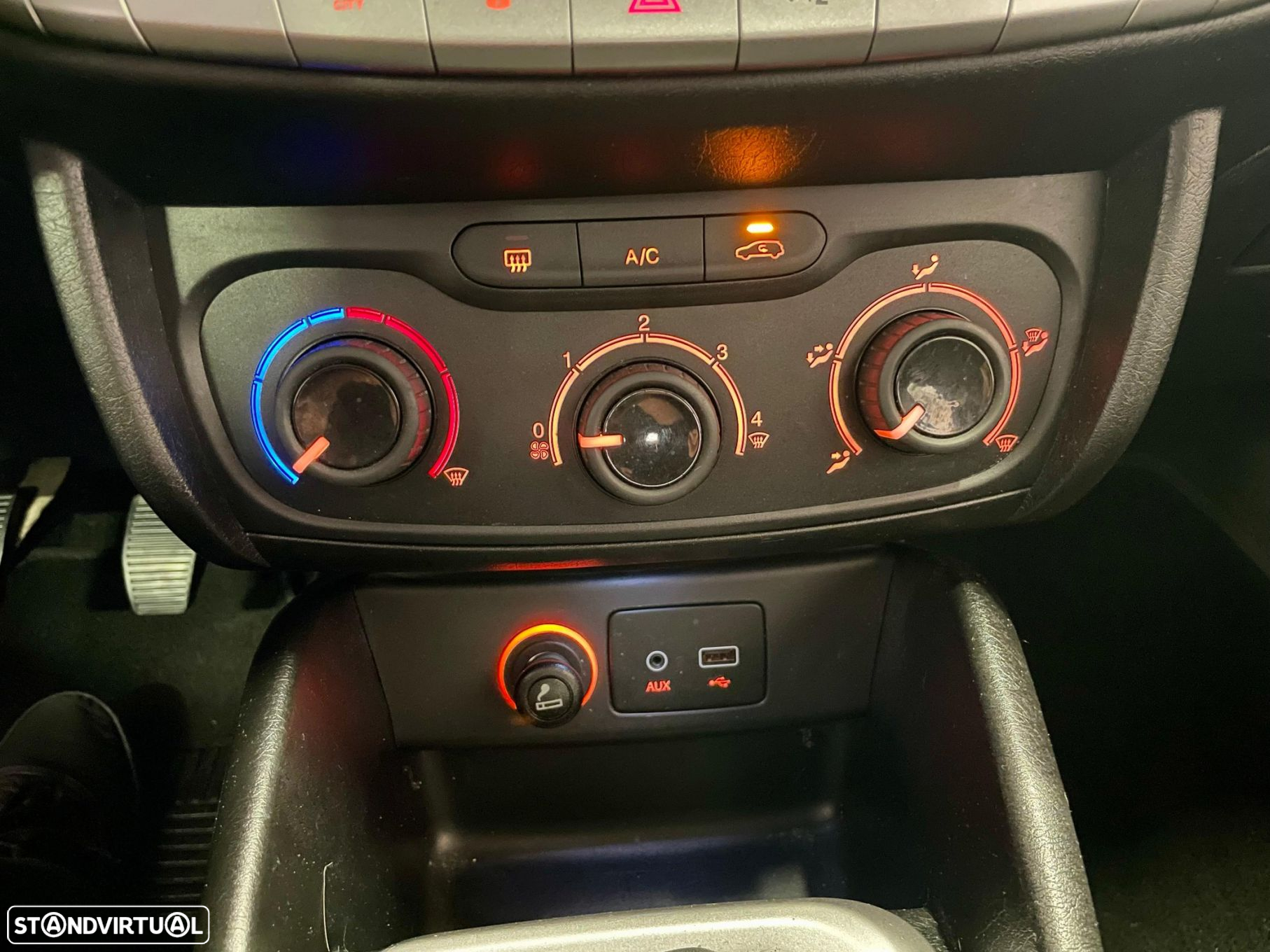 Fiat Tipo Station Wagon 1.3 M-Jet Easy - 24