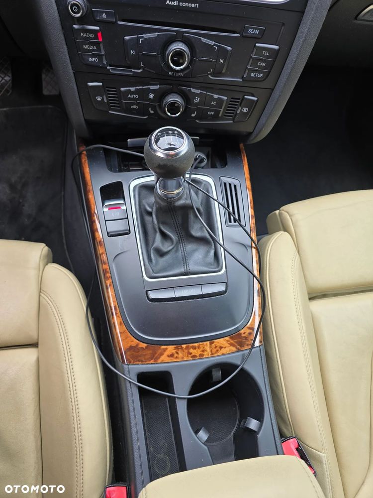 Audi A4 Avant 2.0 TDI DPF Ambition - 14