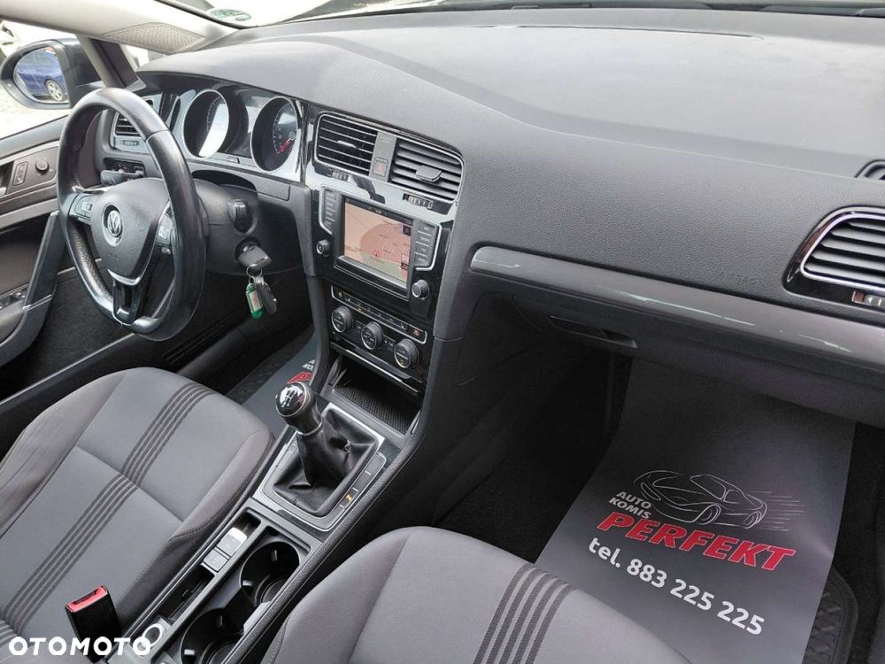 Volkswagen Golf - 14