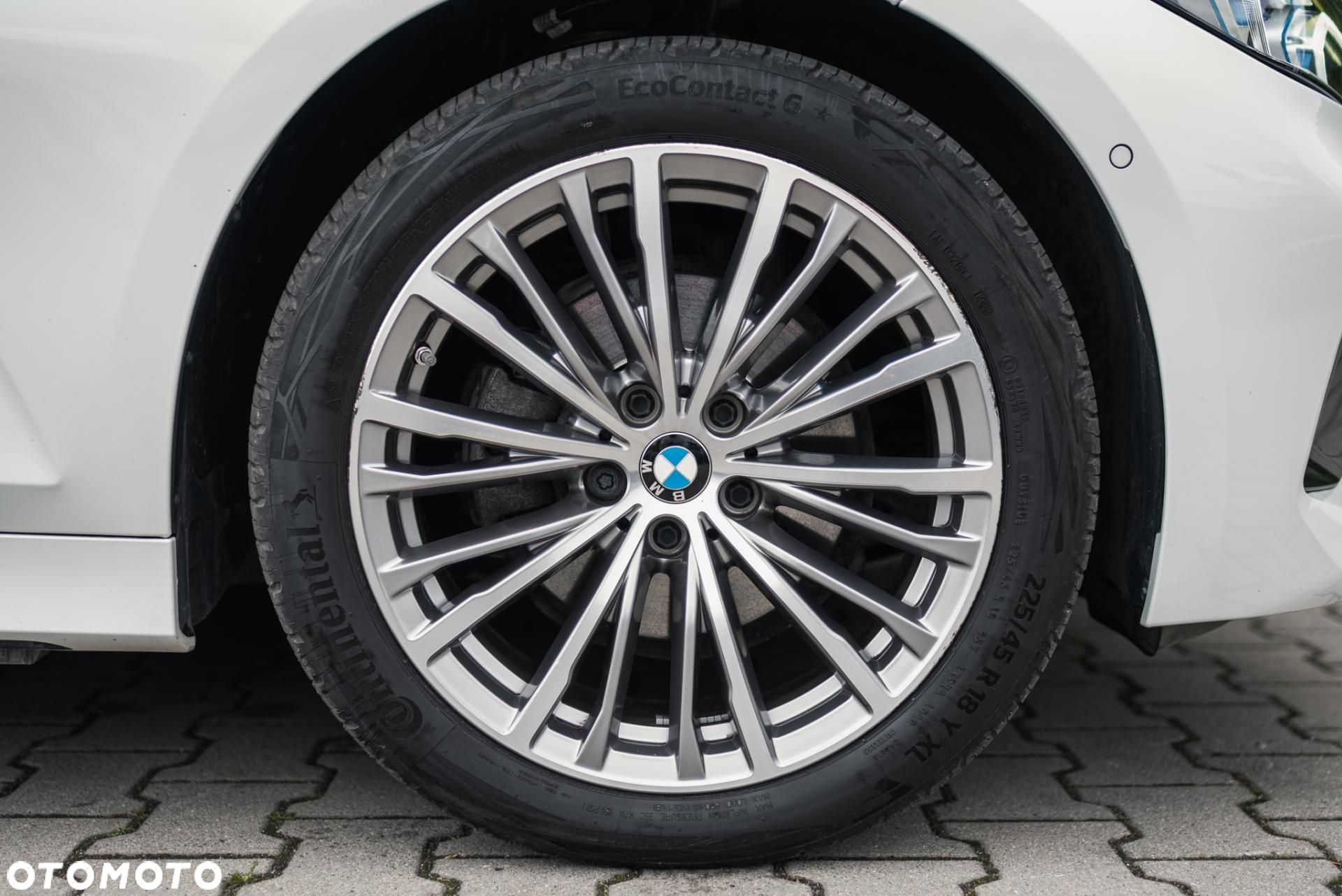 BMW Seria 3 320d xDrive - 8