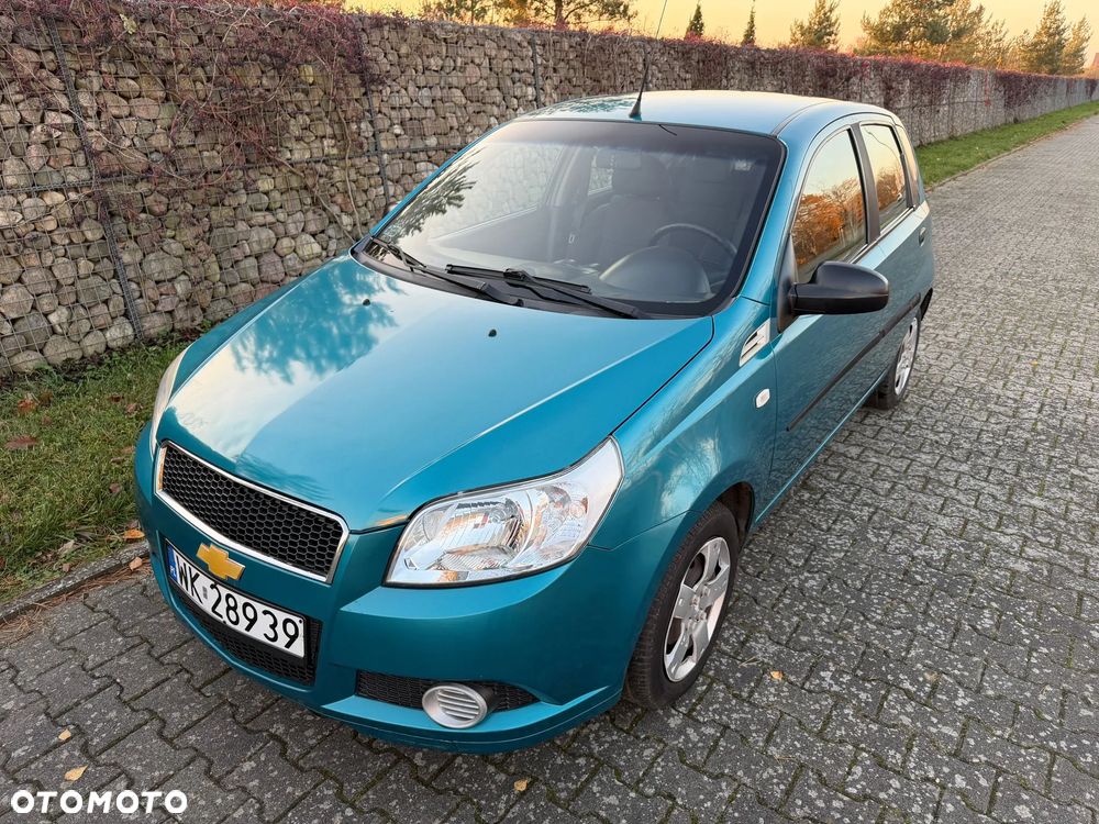 Chevrolet Aveo 1.2 16V Base - 9