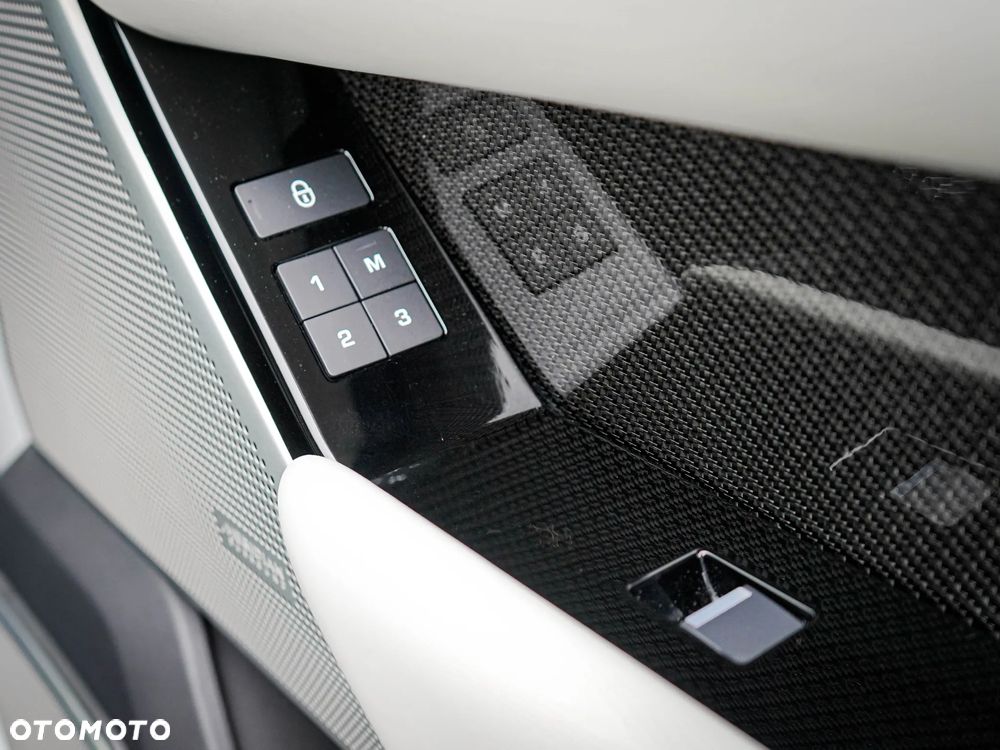Land Rover Range Rover Velar - 21