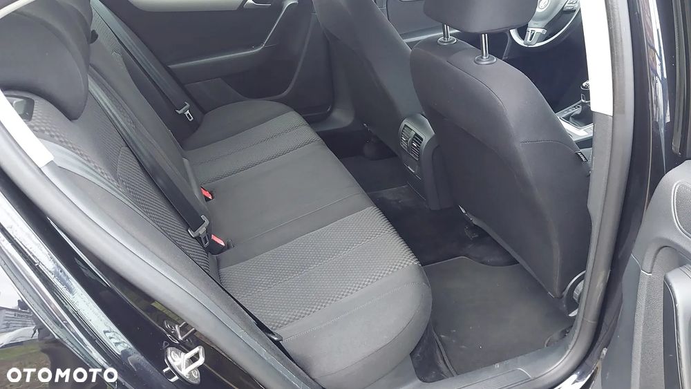 Volkswagen Passat 1.4 TSI BlueMotion Technology Comfortline - 12