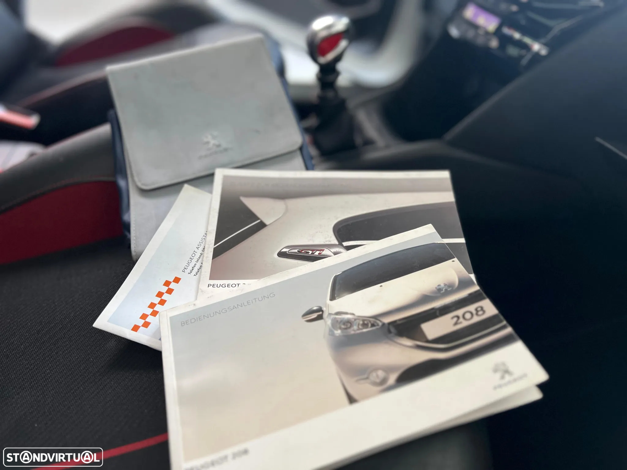 Peugeot 208 GTI 200 THP - 23