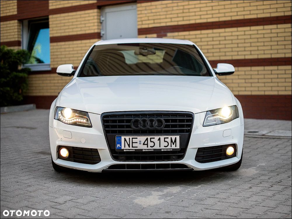 Audi A4 Limousine - 3