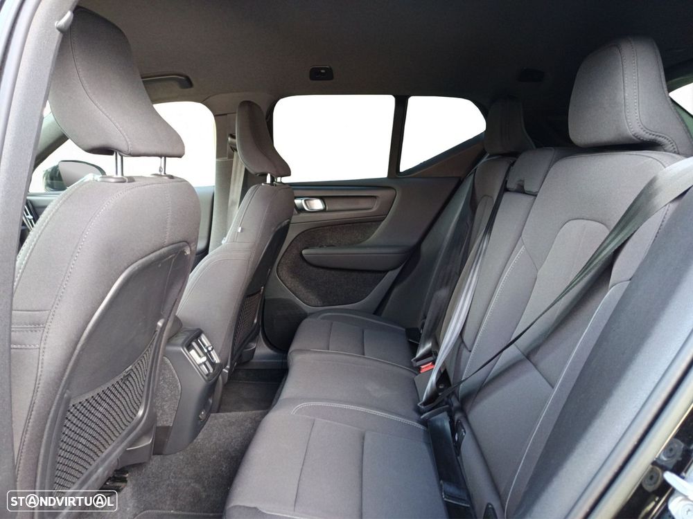 Volvo XC 40 Recharge Core - 17