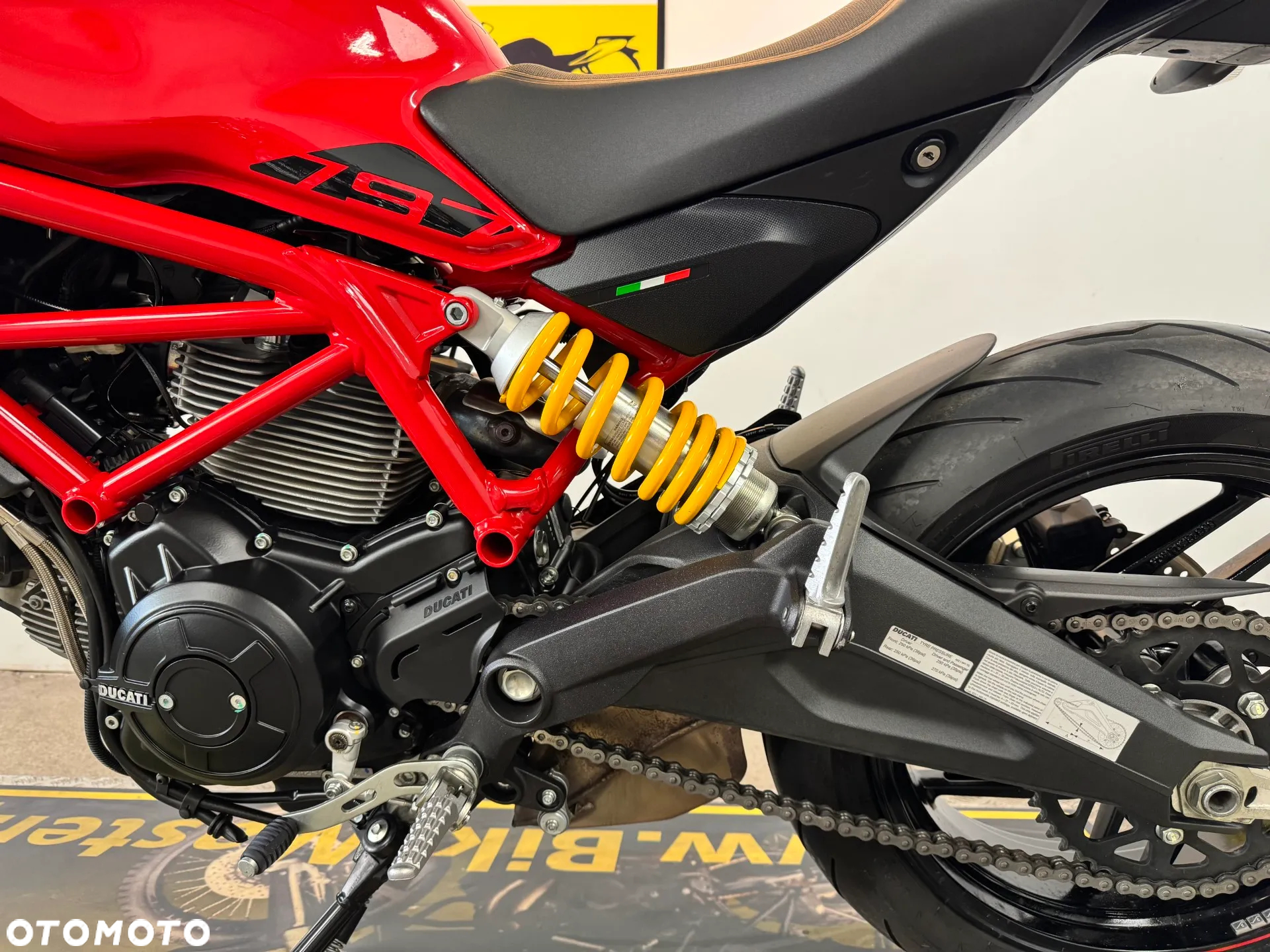 Ducati Monster - 24