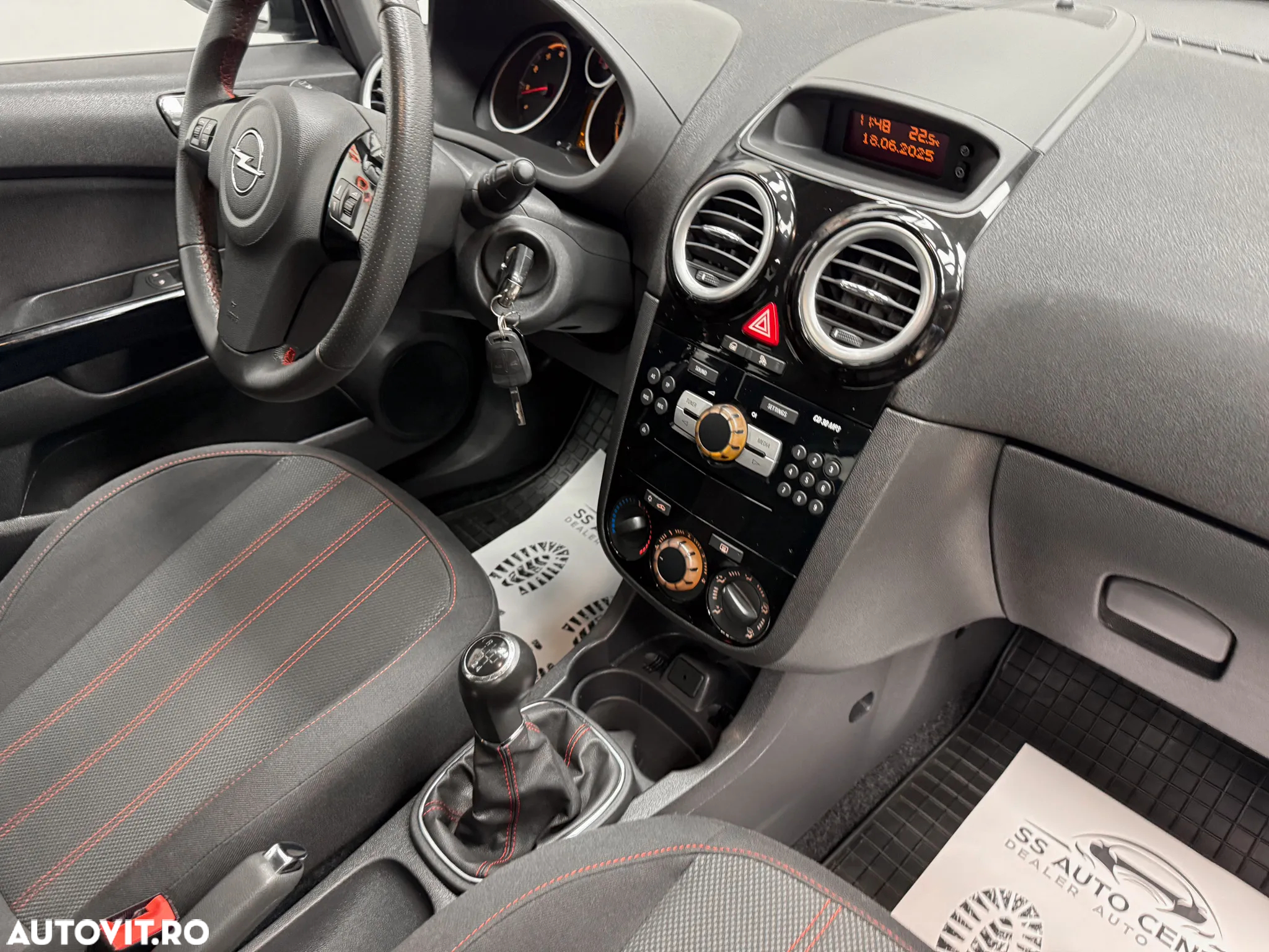 Opel Corsa 1.2 Essentia - 12