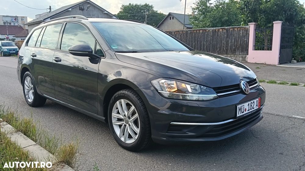Volkswagen Golf 1.6 TDI Highline - 18