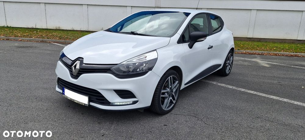Renault Clio - 2