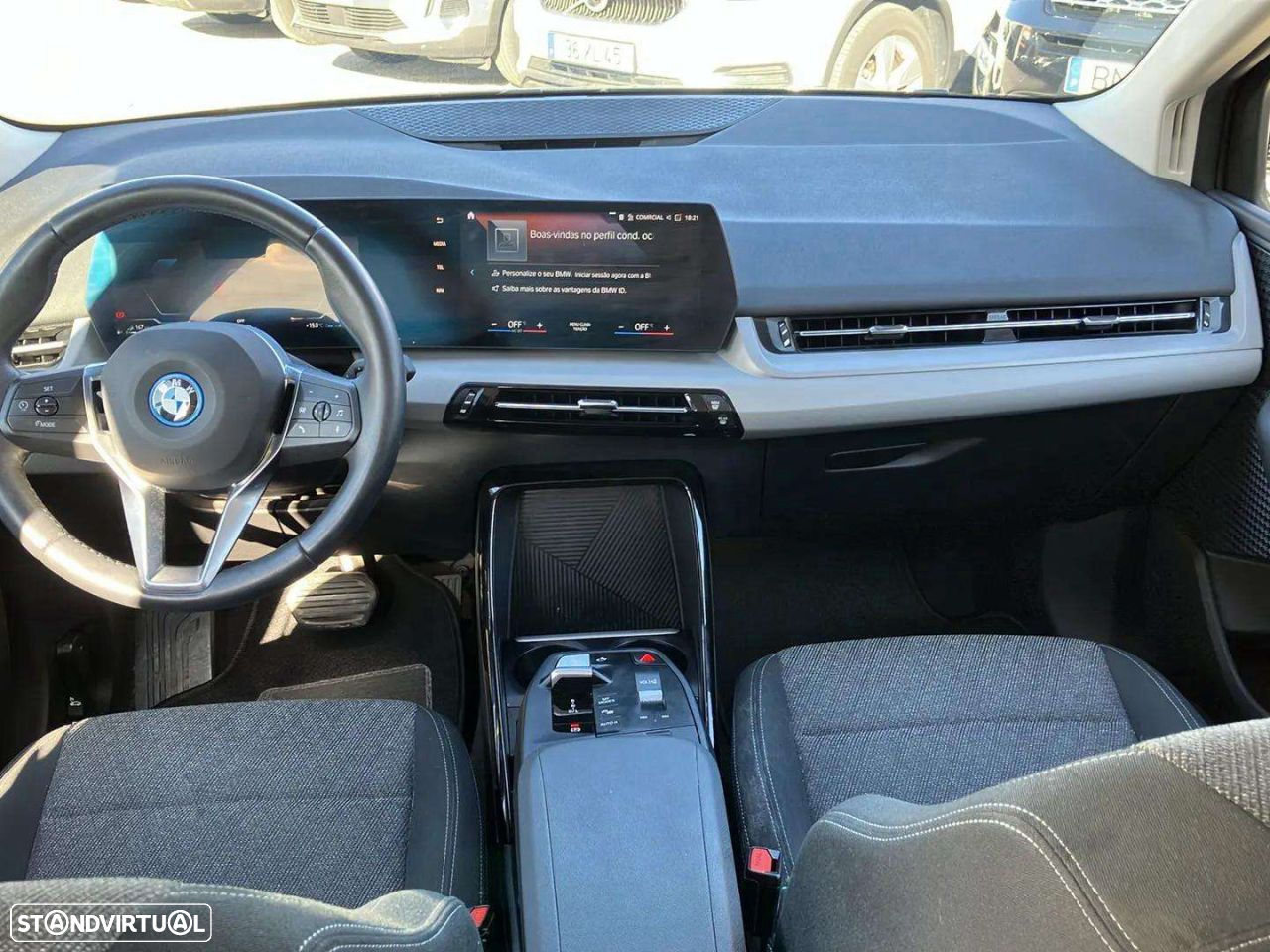 BMW 225xe Active Tourer - 13
