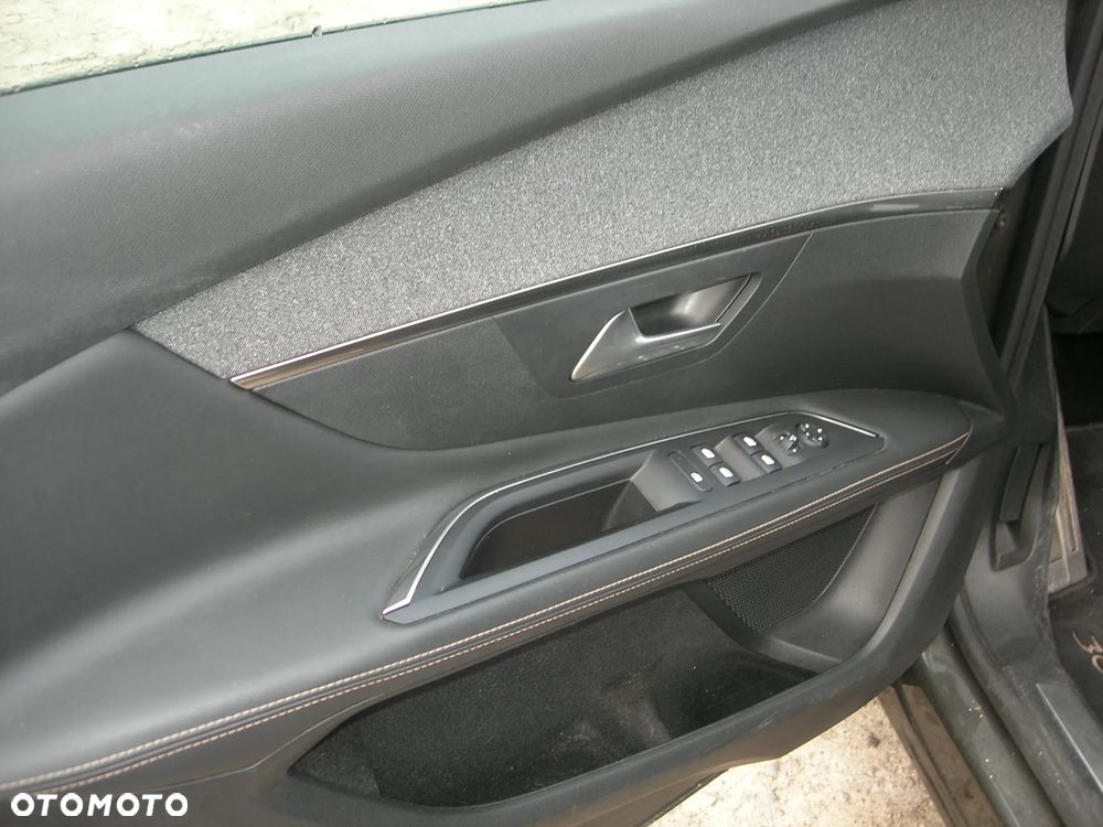 Peugeot 3008 1.5 BlueHDi GT Pack S&S EAT8 - 15