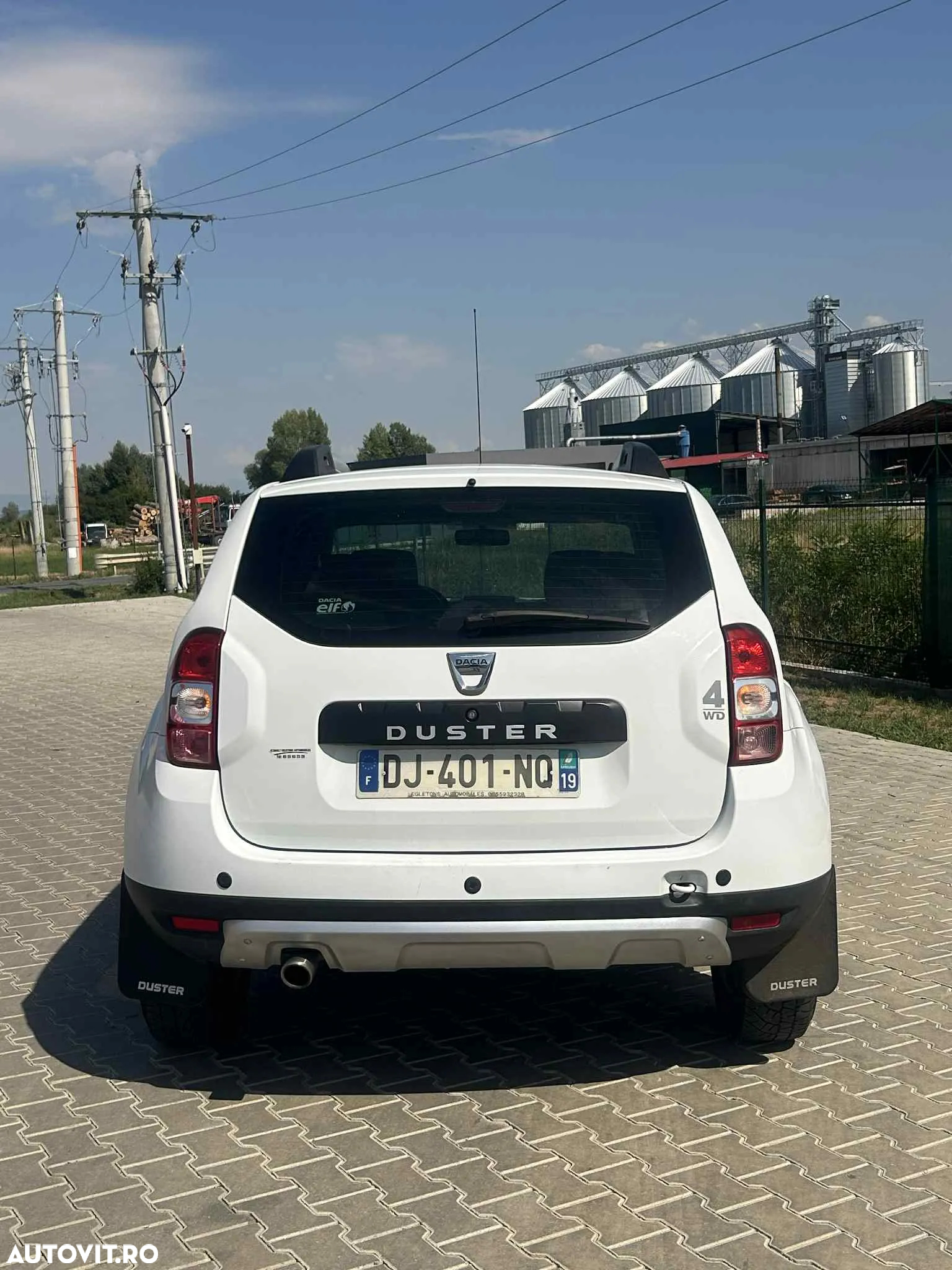 Dacia Duster 1.5 dCi 4WD Prestige jante 17" - 9