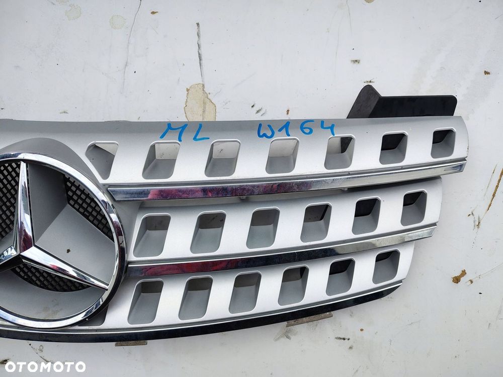 ATRAPA GRILL A1648880123 MERCEDES ML W164 - 12