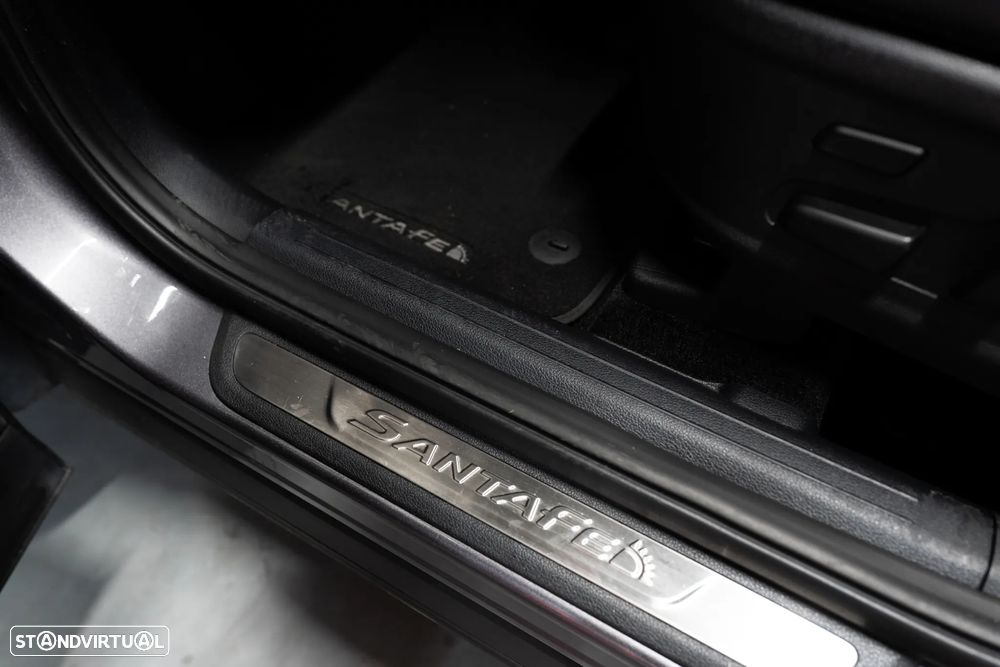 Hyundai Santa Fe 2.2 CRDi Premium - 36