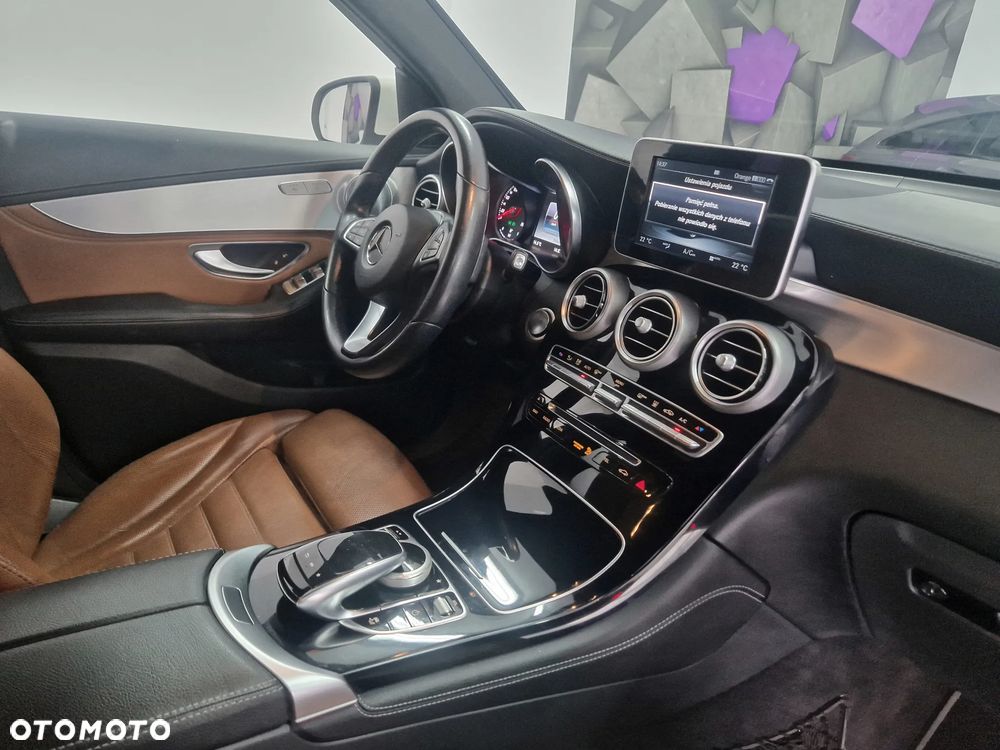 Mercedes-Benz GLC - 14