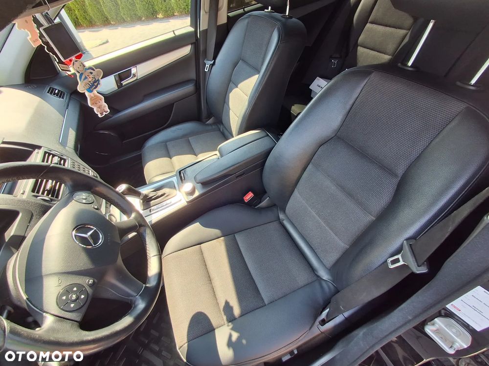Mercedes-Benz Klasa C 200 (BlueEFFICIENCY) 7G-TRONIC Avantgarde - 9