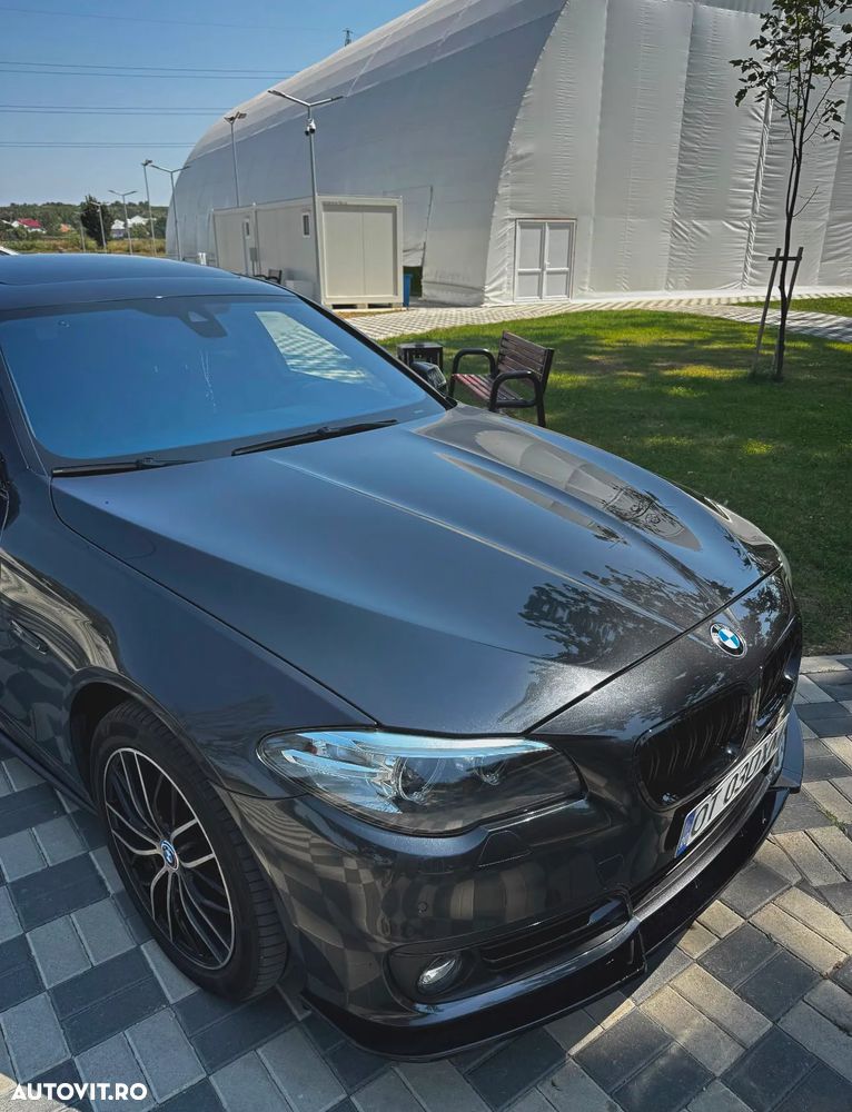 BMW Seria 5 528i xDrive Aut. - 3