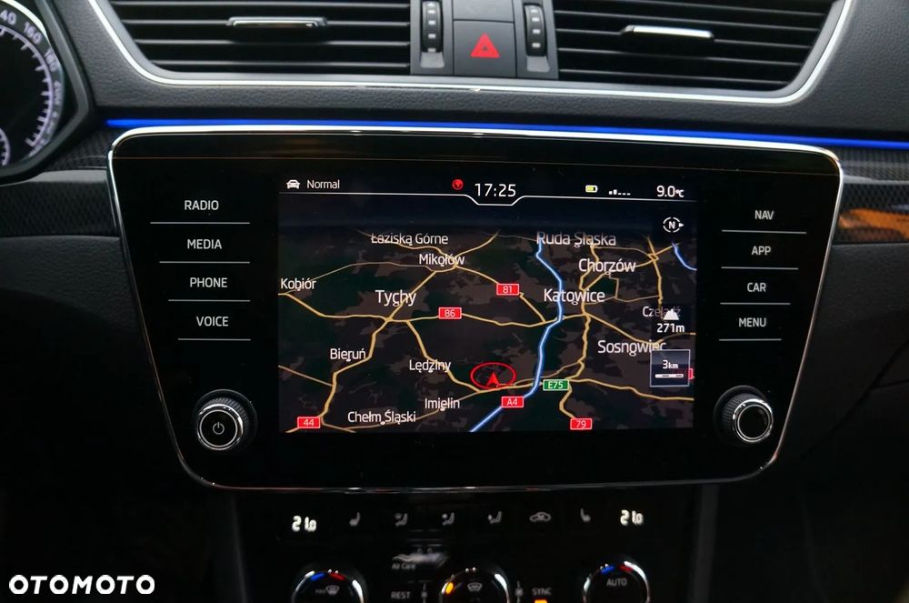 Skoda Superb 2.0 TDI 4x4 Sportline DSG - 35