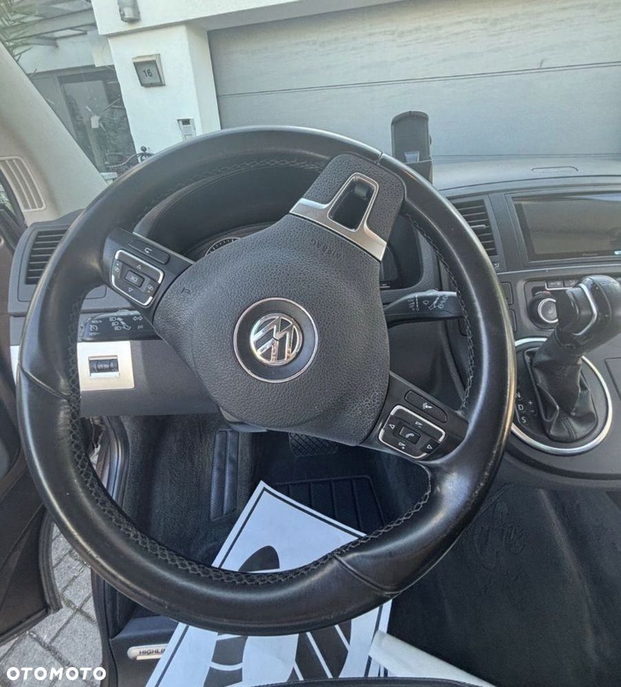 Volkswagen Multivan - 10