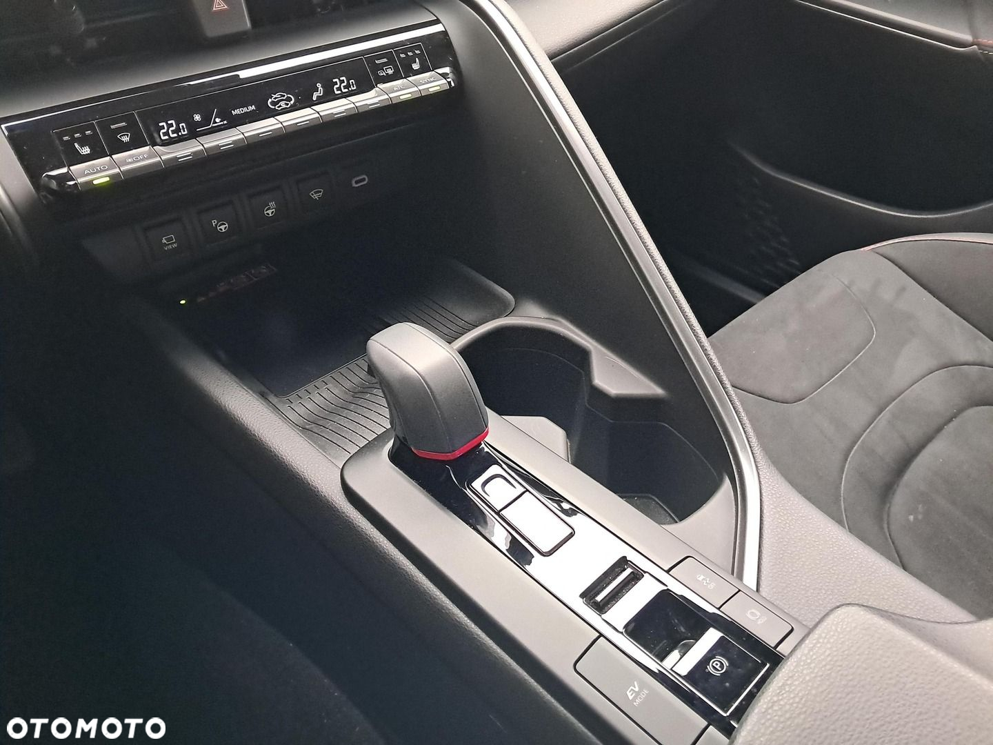 Toyota C-HR - 19