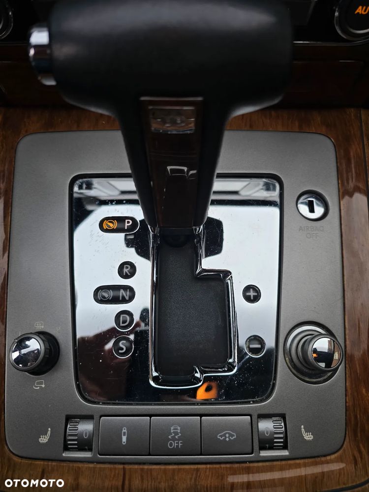 Volkswagen Phaeton 3.0 V6 TDI DPF 4MOTION langer Radstand (5 Sitzer) - 32