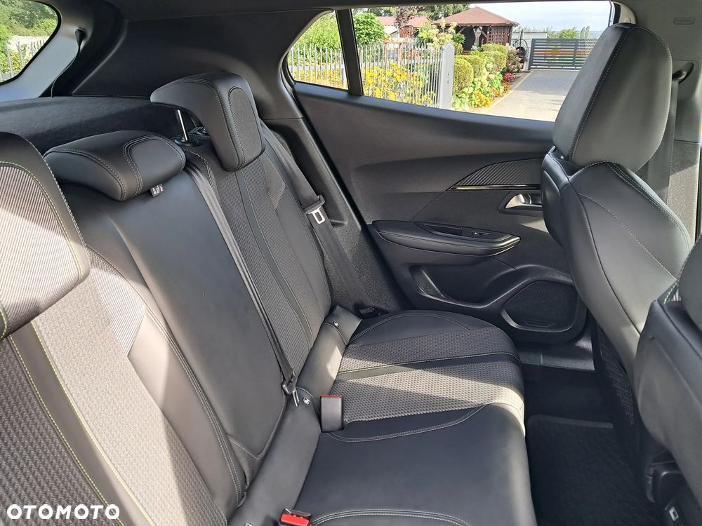 Peugeot 2008 1.2 PureTech GT S&S EAT8 - 12