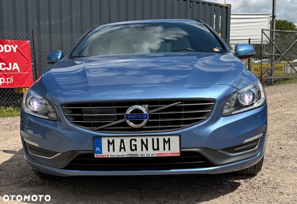 Volvo V60 D4 Drive-E Momentum - 26
