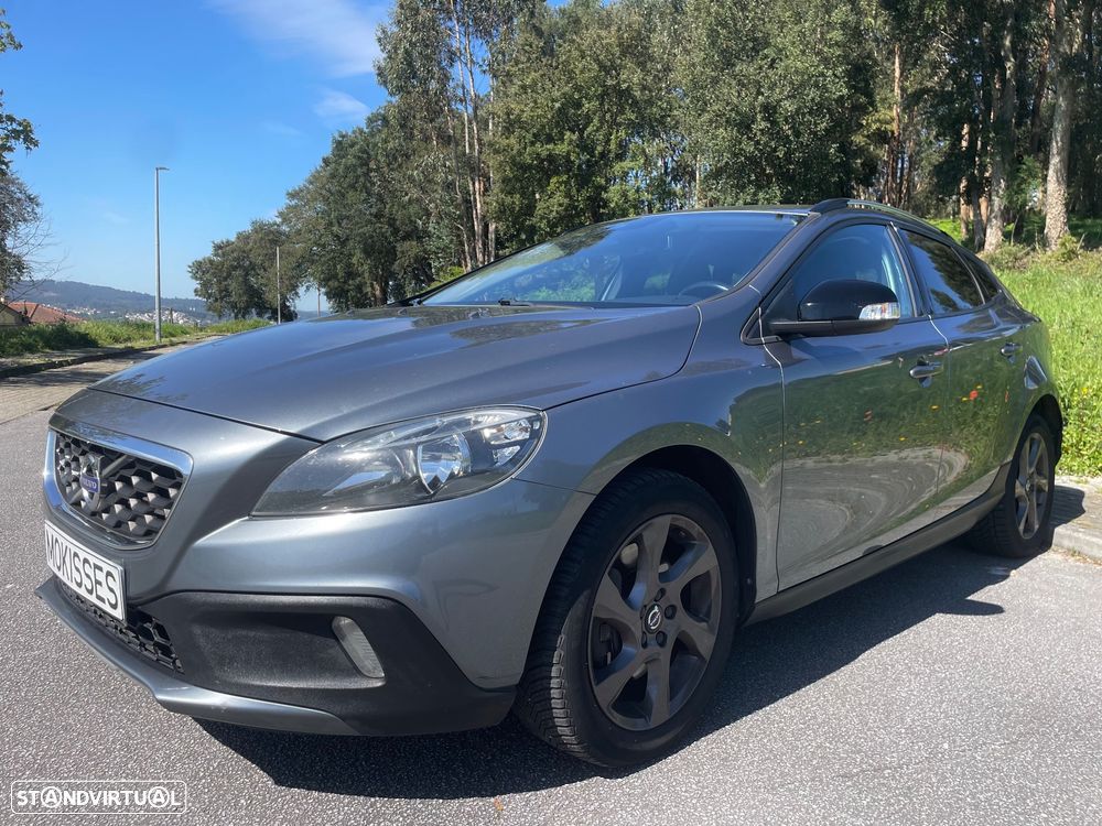 Volvo V40 Cross Country D2 Momentum - 17