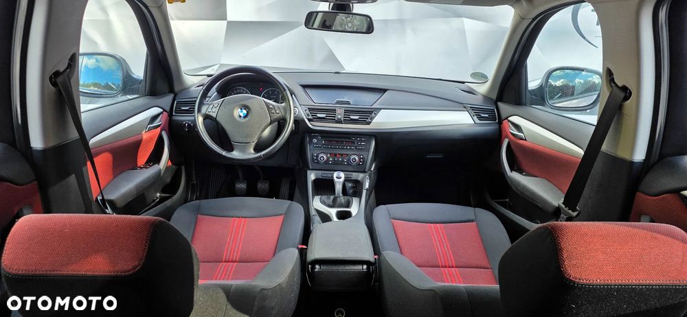 BMW X1 sDrive18i xLine - 8
