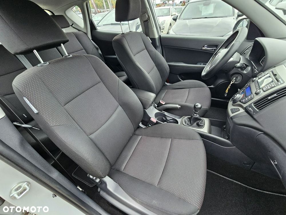 Hyundai i30 1.6 blue Comfort - 27