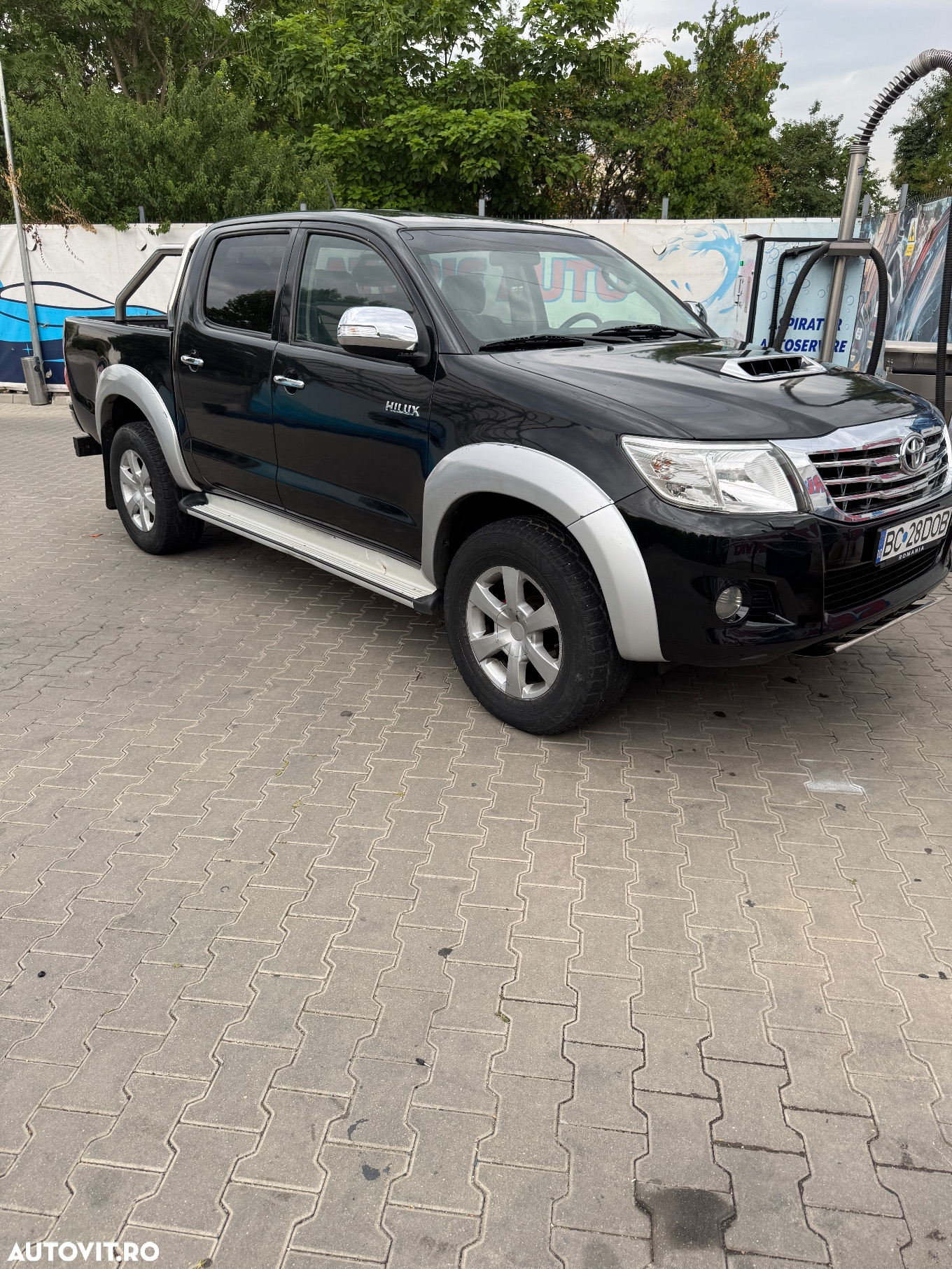 Toyota Hilux - 10