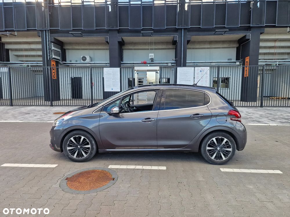 Peugeot 208 - 3