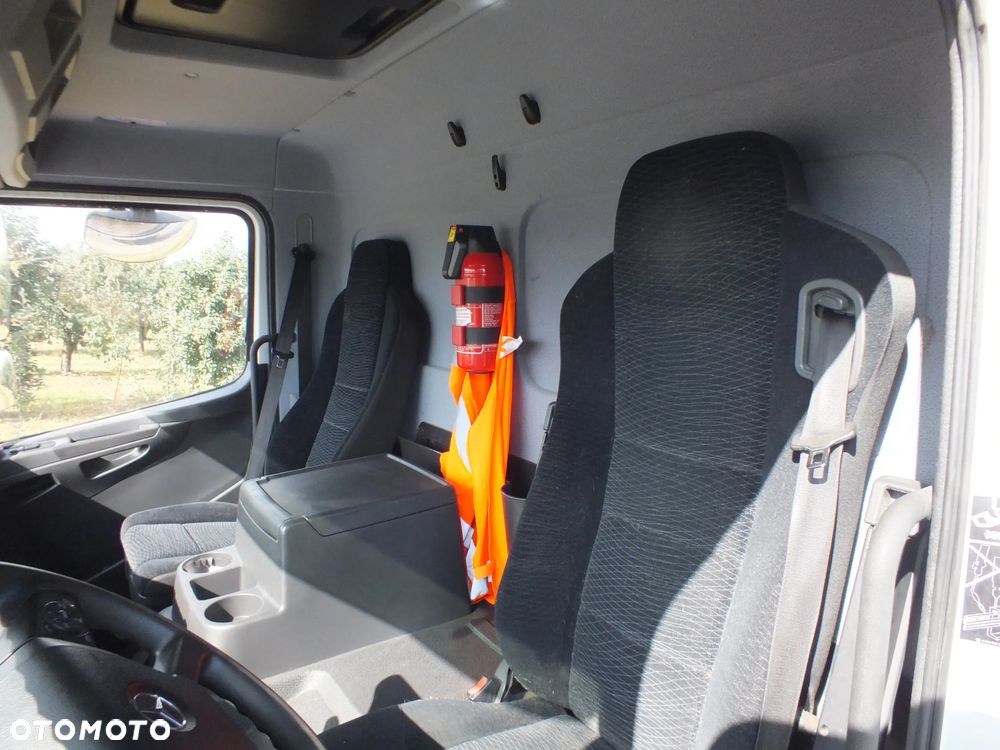 Mercedes-Benz Atego - 16