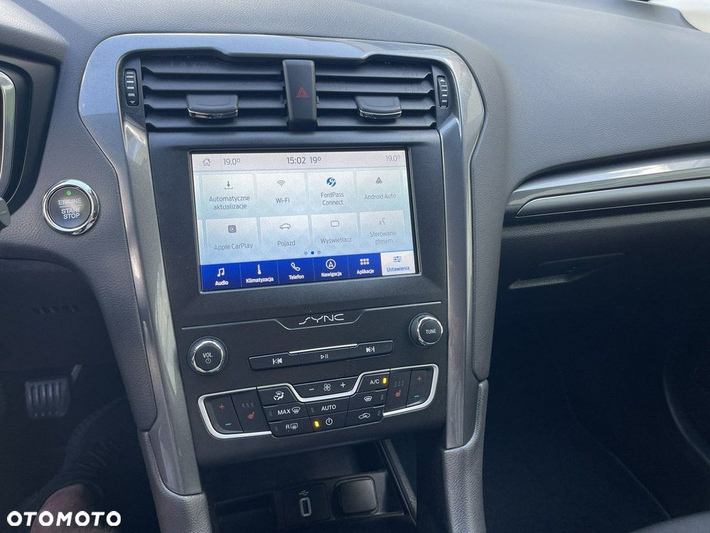 Ford Mondeo - 39