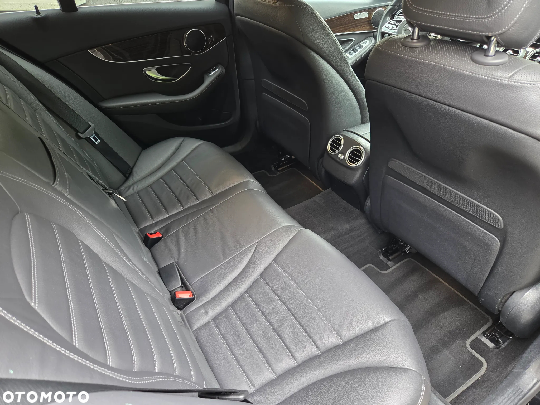Mercedes-Benz Klasa C 220 d 4MATIC 9G-TRONIC - 21