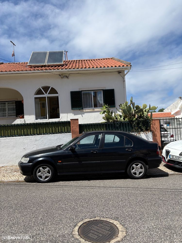 Honda Civic 1.5i - 8