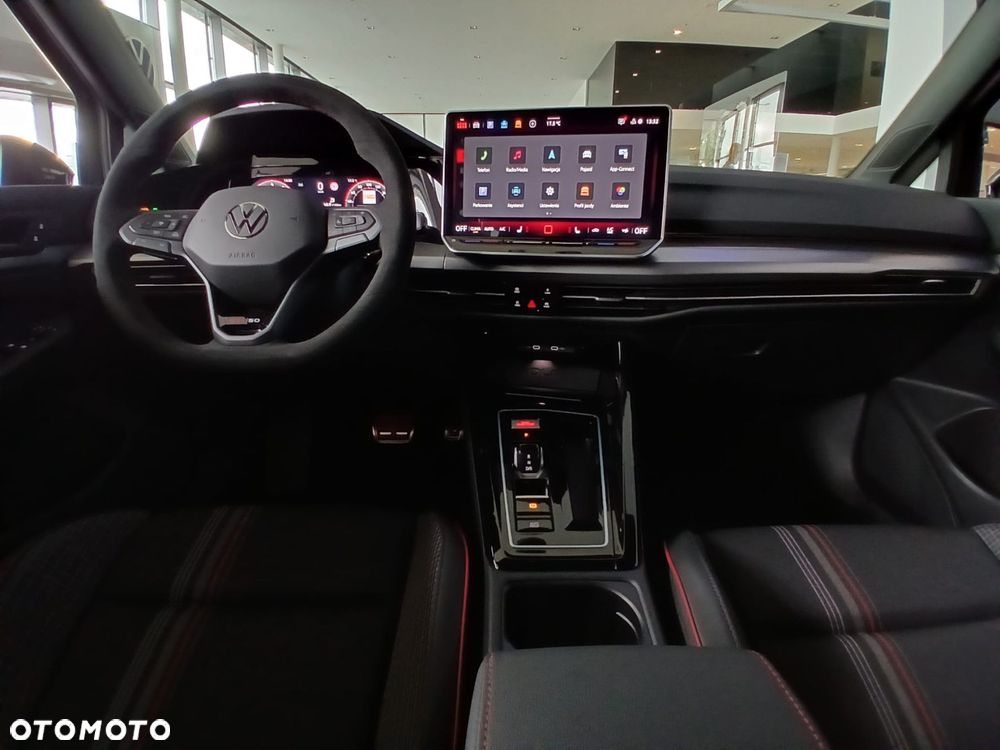 Volkswagen Golf - 11