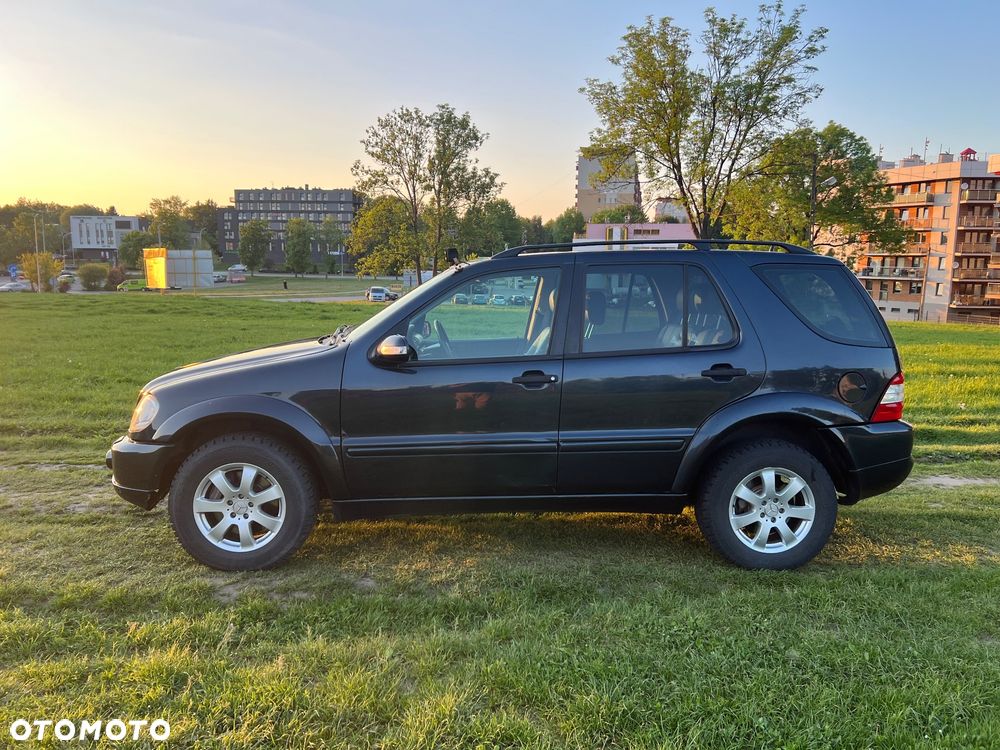 Mercedes-Benz ML - 15