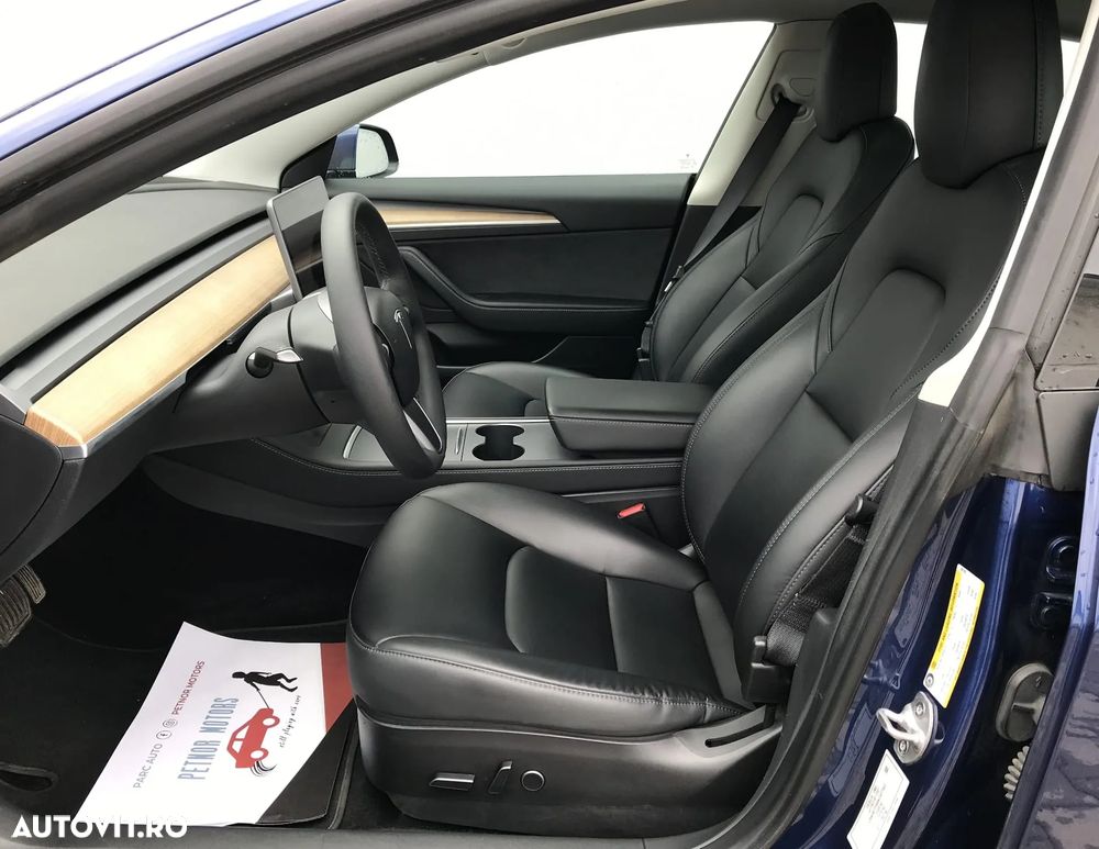Tesla Model 3 RWD - 14
