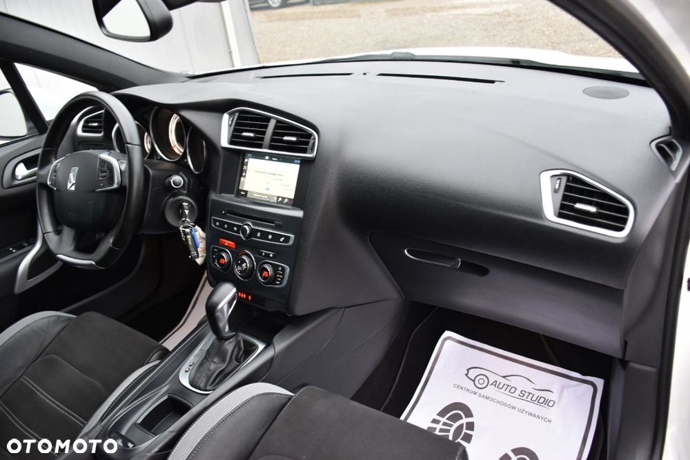 DS Automobiles DS 4 Crossback - 10