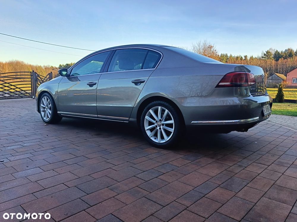 Volkswagen Passat 1.8 TSI Comfortline - 4