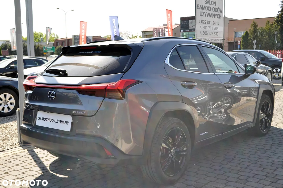 Lexus UX 250h GPF F Impression 2WD - 10