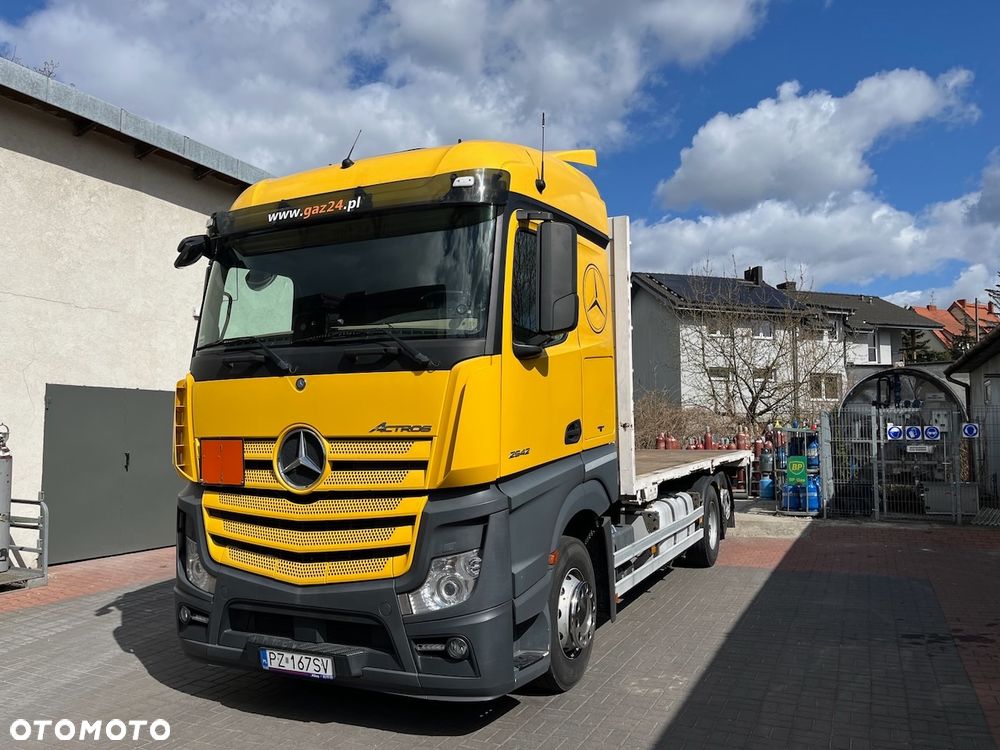 Mercedes-Benz Actros - 1