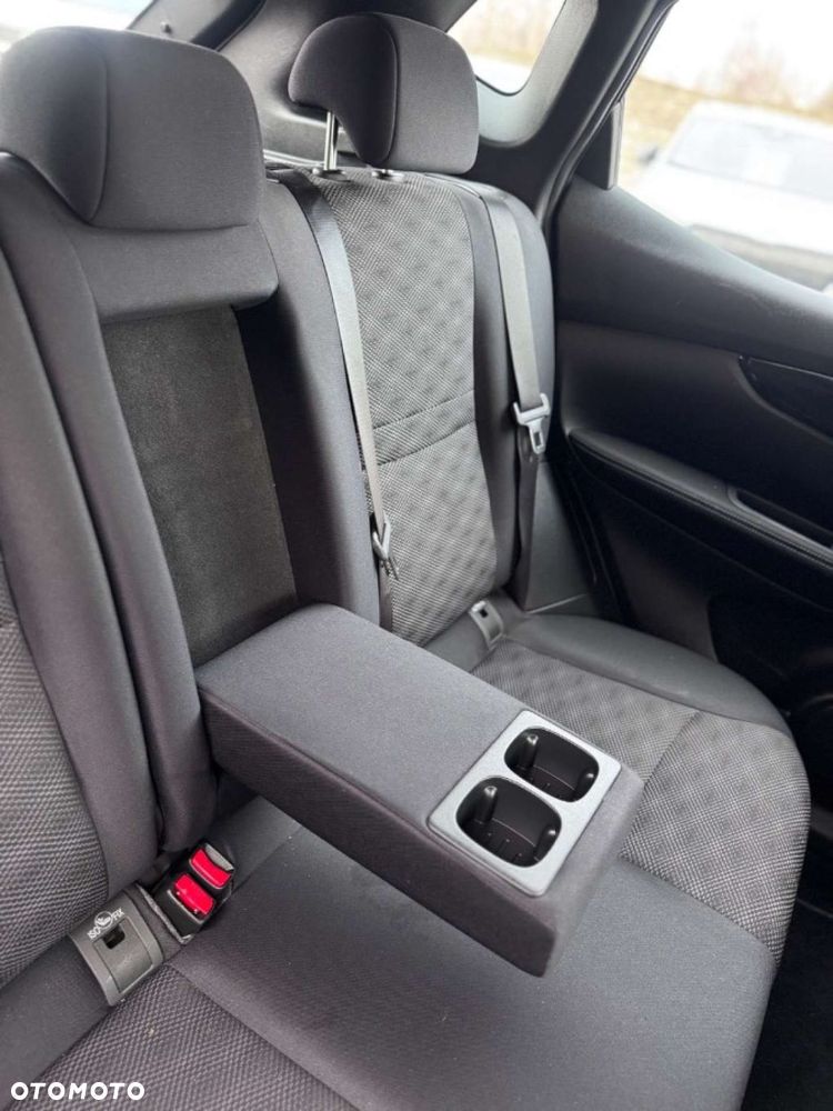 Nissan Qashqai - 27
