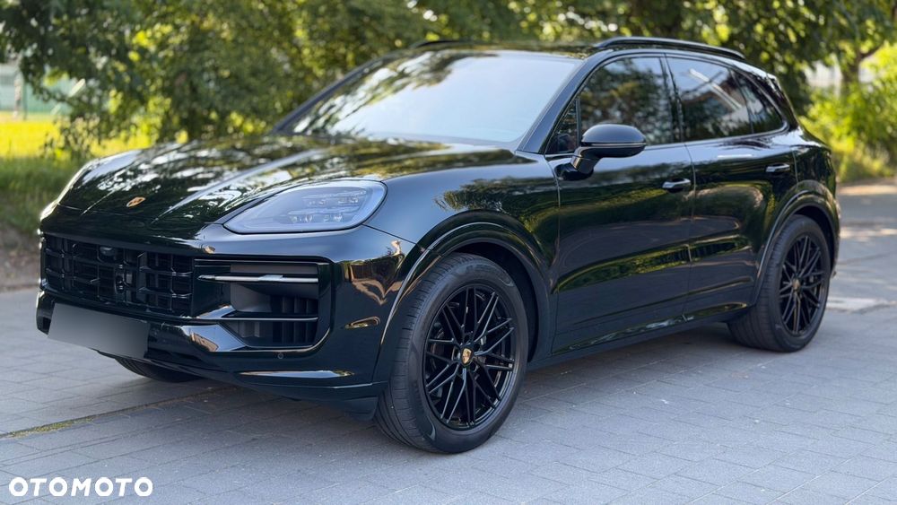 Porsche Cayenne - 1