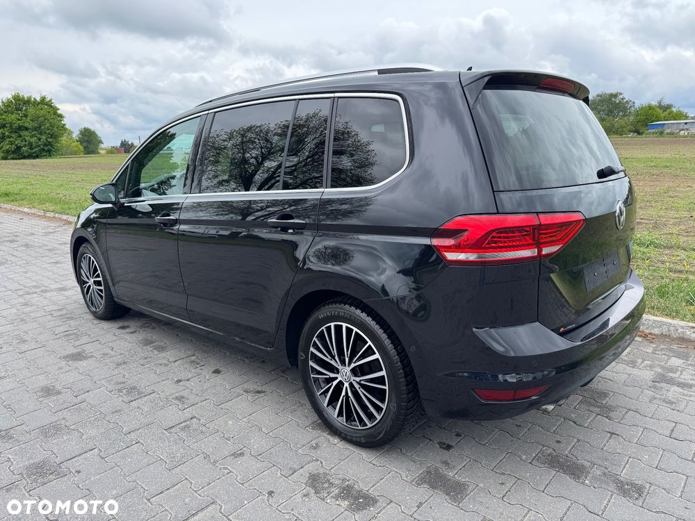 Volkswagen Touran 2.0 TDI SCR DSG Highline - 6